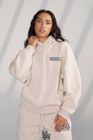 Barely Beige YoungLa W524 - Teddy Hoodie | 4097-NJOIT