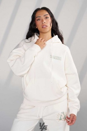 Coconut Milk YoungLa W524 - Teddy Hoodie | 6523-MQACW