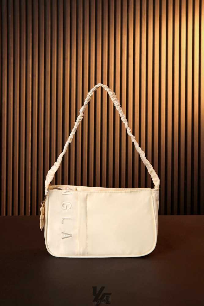 Salty YoungLa W607 - Curve shoulder bag | 1734-IUCFR