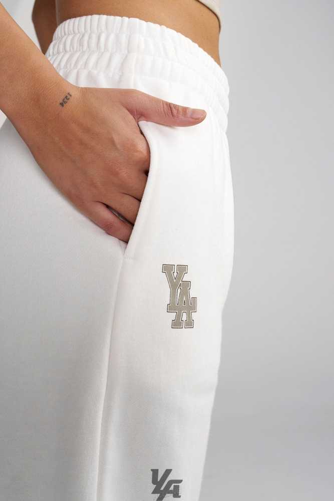 White YoungLa W223 - Campus Joggers | 9430-OAQLZ